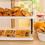 Ariston Hotel 2*