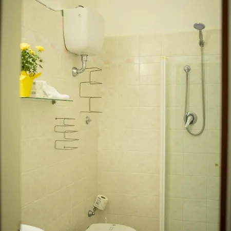 Ariston Hotel 2*