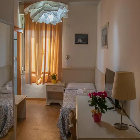 Ariston Hotel
