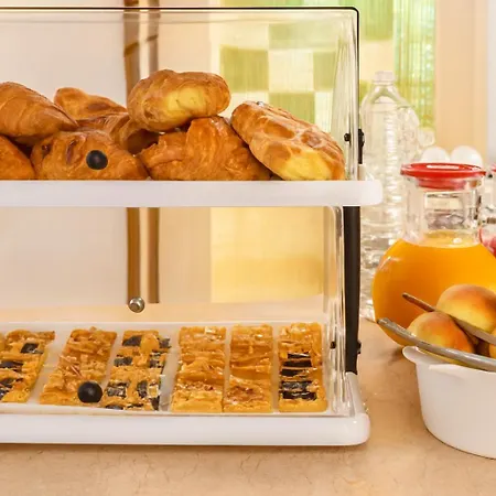 Ariston Hotel 2*