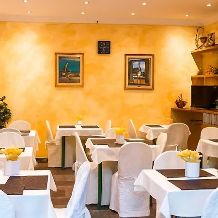 Hotel Ariston 2*