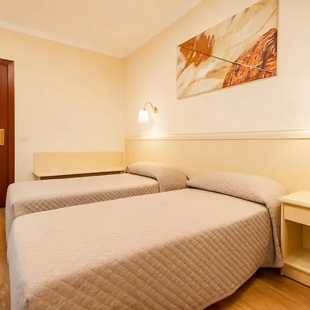 Ariston Hotel 2*